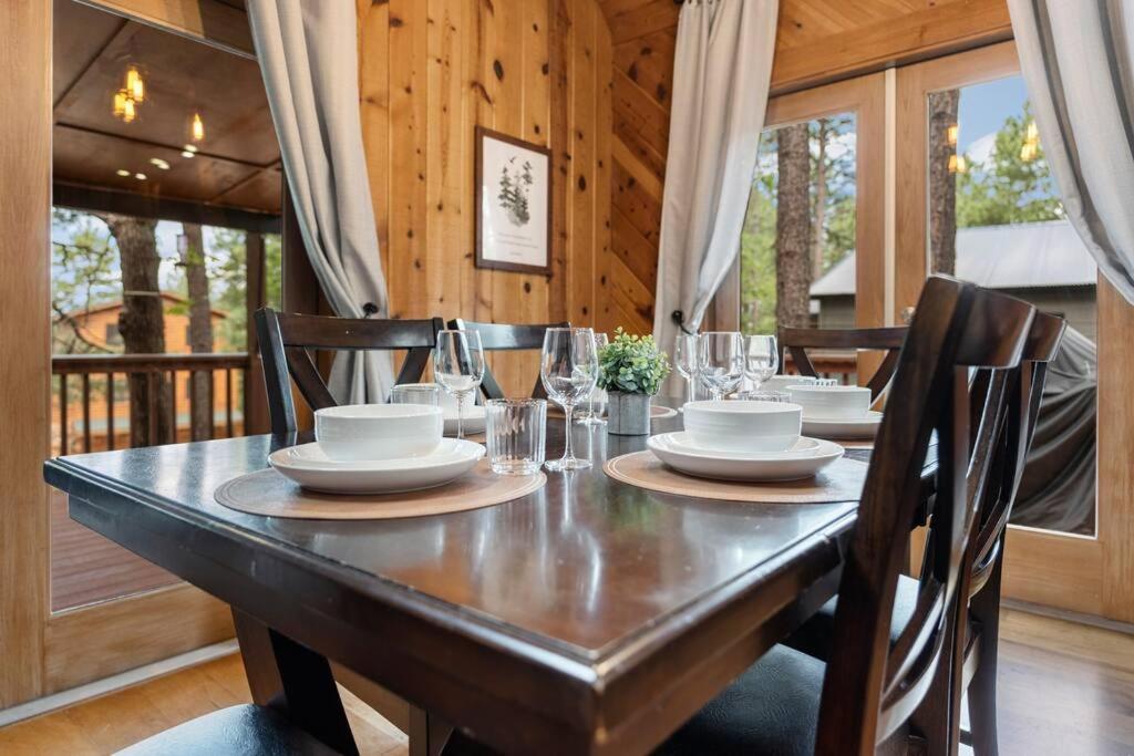 Luxury Cabin Oasis Getaway Heart Of Munds Park Eksteriør bilde