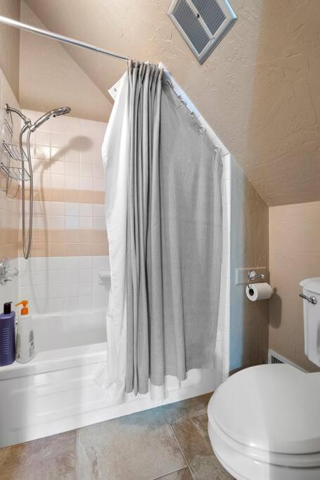Luxury Cabin Oasis Getaway Heart Of Munds Park Eksteriør bilde