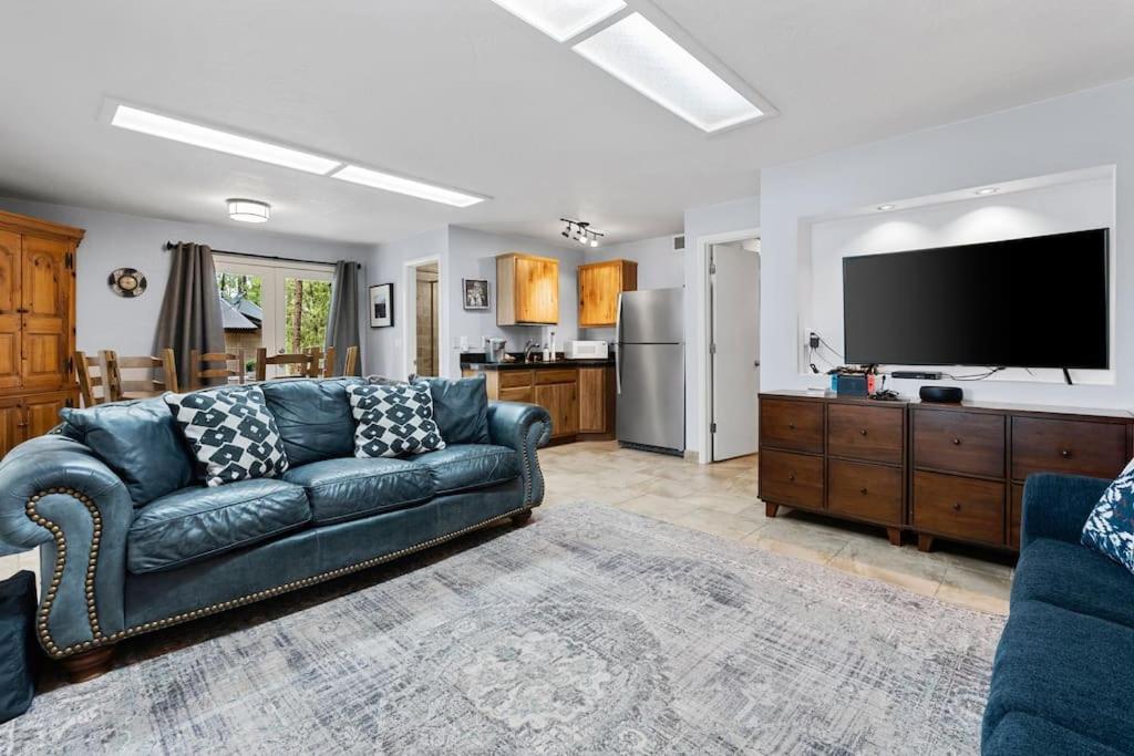 Luxury Cabin Oasis Getaway Heart Of Munds Park Eksteriør bilde